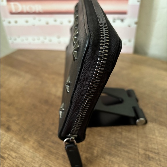 Jimmy Choo Black Leather Star Studded Zip Long Wallet - Picture 5 of 13
